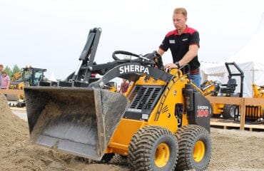 Diesel Mini Skid Steer Loader - Artizan Diamond